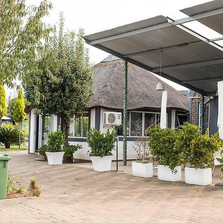 Tshiberry Bed & Breakfast Phokeng Екстер'єр фото