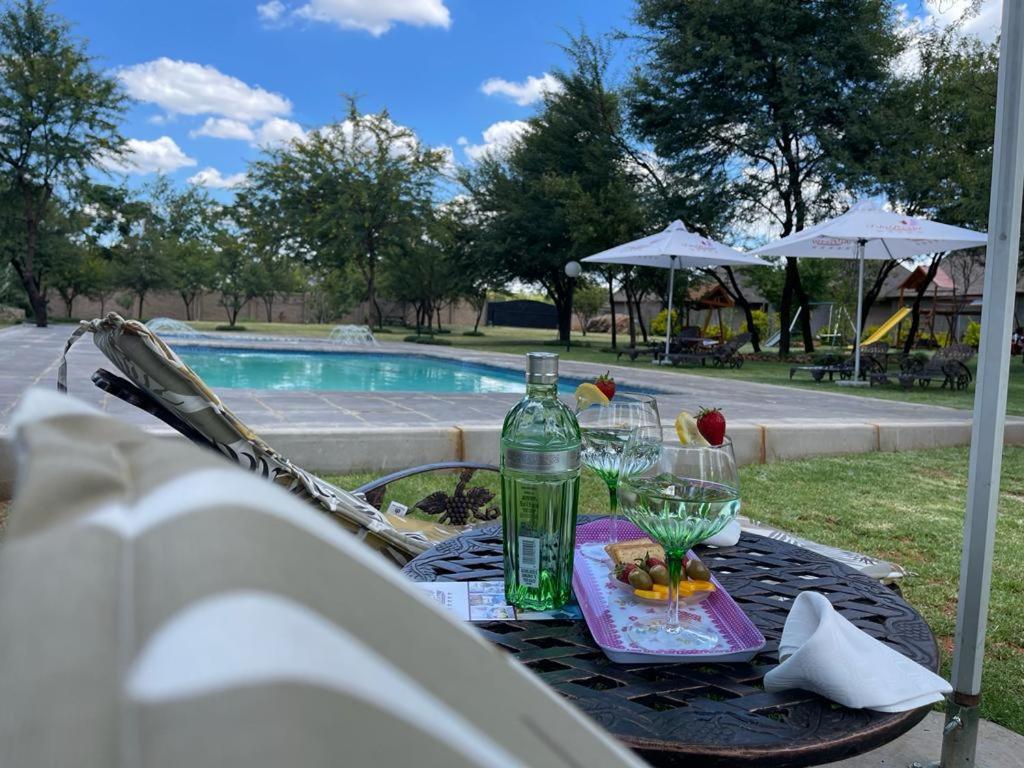 Tshiberry Bed & Breakfast Phokeng Екстер'єр фото