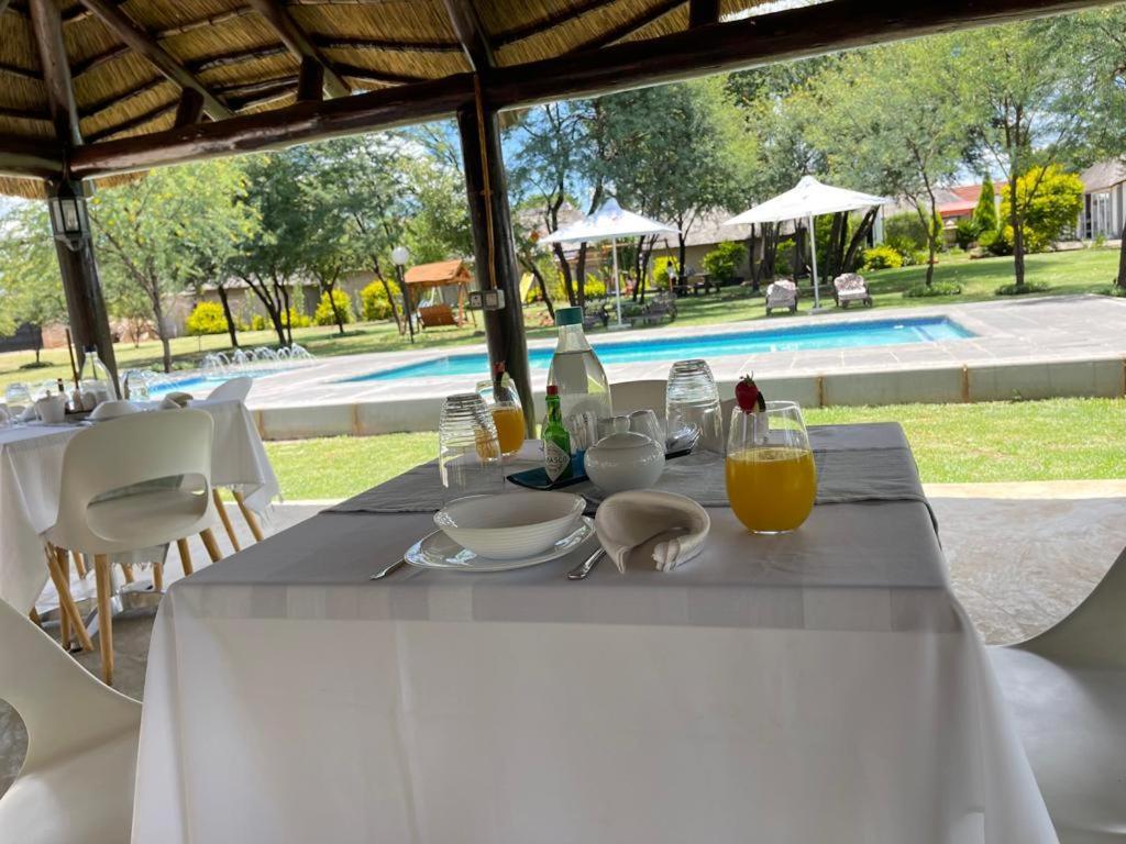 Tshiberry Bed & Breakfast Phokeng Екстер'єр фото